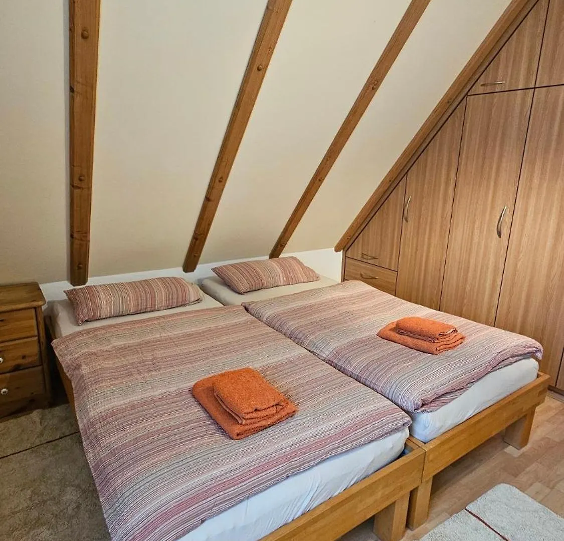 Apartment Bei Muenchen Ferienwohnung Mahr In Kottgeisering 